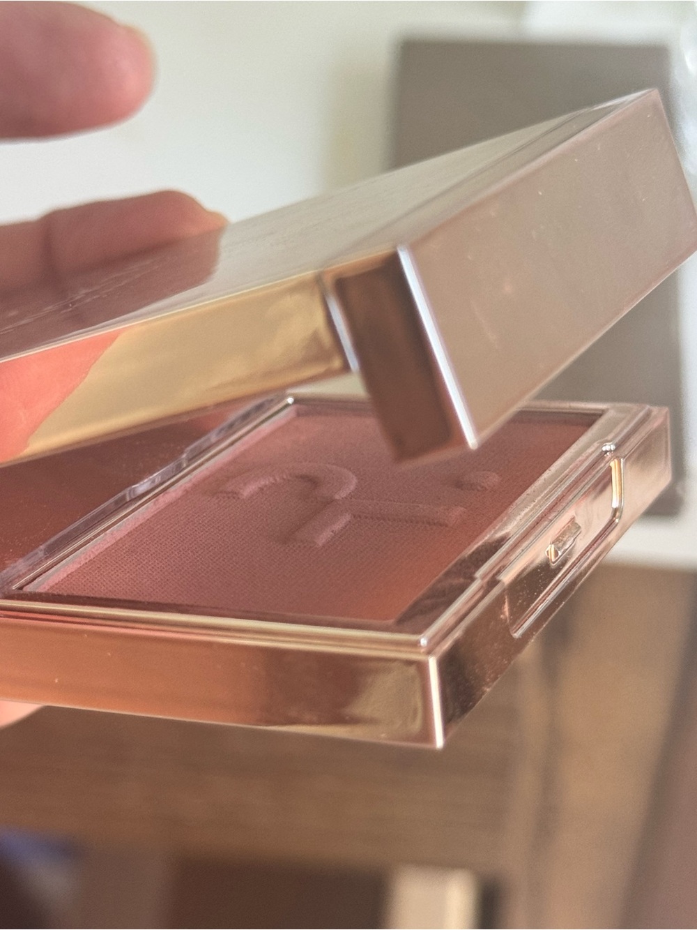 Patrick Ta Dual Blush Compact - Warm Peach & Dusty Rose - Picture 3 of 9